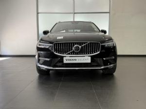 Volvo XC60 B6 AWD Ultimate Bright - Image 3