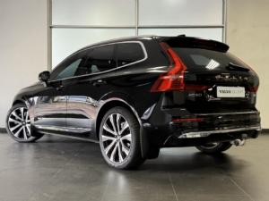 Volvo XC60 B6 AWD Ultimate Bright - Image 3