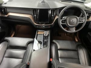 Volvo XC60 B6 AWD Ultimate Dark - Image 10
