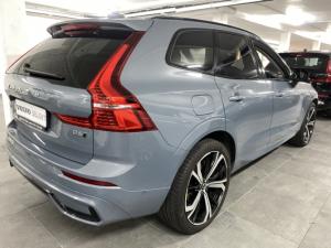 Volvo XC60 B6 AWD Ultimate Dark - Image 2