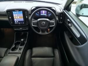 Volvo XC40 B3 Essential - Image 18