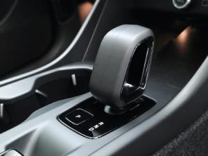 Volvo XC40 B3 Essential - Image 22