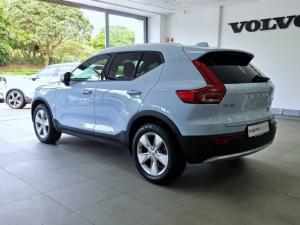 Volvo XC40 B3 Essential - Image 4