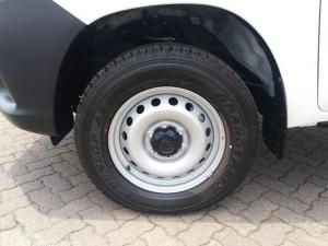 Toyota Hilux 2.4GD-6 double cab 4x4 SR - Image 7