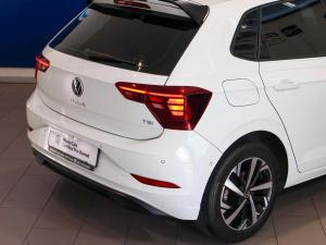 Volkswagen Polo hatch 1.0TSI Life auto - Image 12
