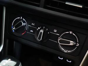 Volkswagen Polo hatch 1.0TSI Life auto - Image 13