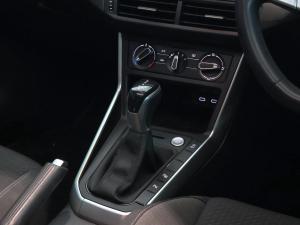 Volkswagen Polo hatch 1.0TSI Life auto - Image 17