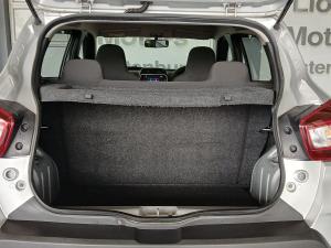 Renault Kwid 1.0 Climber auto - Image 14