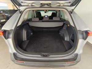 Toyota RAV4 2.0 GX auto - Image 10
