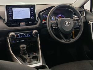 Toyota RAV4 2.0 GX auto - Image 13