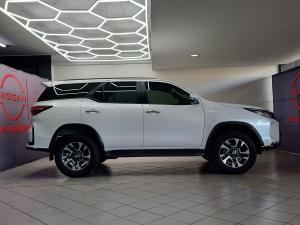 Toyota Fortuner 2.8GD-6 48V 4x4 VX - Image 3
