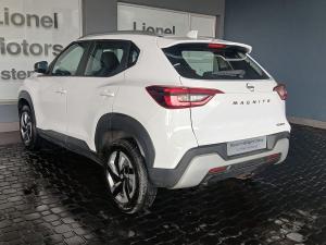 Nissan Magnite 1.0 Visia auto - Image 10