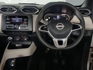 Nissan Magnite 1.0 Visia auto - Image 22
