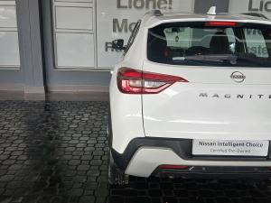 Nissan Magnite 1.0 Visia auto - Image 6
