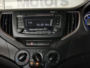 Toyota Starlet 1.4 XS auto - Image 12