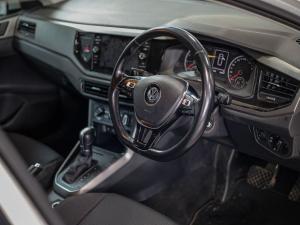 Volkswagen Polo hatch 1.0TSI Comfortline auto - Image 12