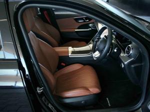 Mercedes-Benz C-Class C43 - Image 11