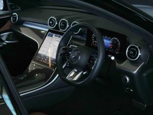 Mercedes-Benz C-Class C43 - Image 18