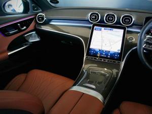 Mercedes-Benz C-Class C43 - Image 25