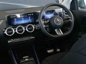 Mercedes-Benz GLA GLA200 Progressive - Image 19