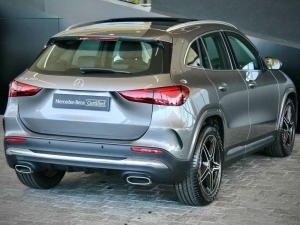 Mercedes-Benz GLA GLA200 Progressive - Image 8