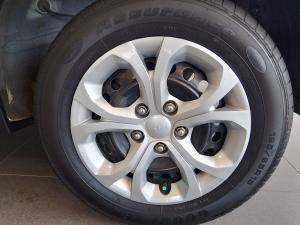 Kia Sonet 1.5 LX manual - Image 9