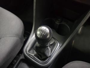 Volkswagen Polo Vivo hatch 1.4 Trendline - Image 7