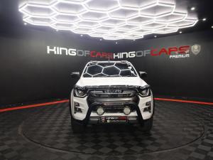 Isuzu D-Max 3.0TD double cab V-Cross 4x4 - Image 2