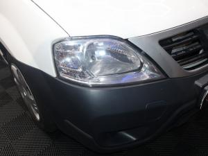 Nissan NP200 1.6i safety pack (aircon) - Image 6