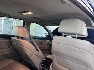 BMW 5 Series 550i Exclusive auto - Image 10