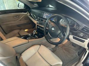 BMW 5 Series 550i Exclusive auto - Image 14