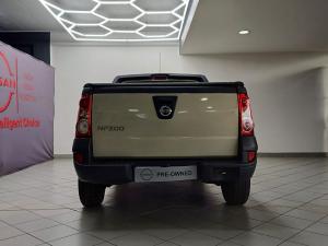 Nissan NP200 1.6i safety pack (aircon) - Image 10