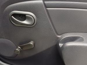 Nissan NP200 1.6i safety pack (aircon) - Image 13