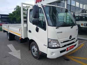 Hino Hino 300 916 LWBChassis Cab - Image 1