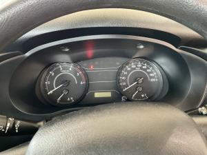 Toyota Hilux 2.4GD-6 single cab 4x4 SR - Image 11