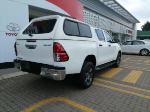 Toyota Hilux 2.4GD-6 double cab Raider manual - Image 2