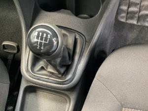 Volkswagen Polo Vivo hatch 1.4 Trendline - Image 10