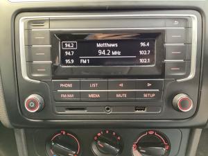 Volkswagen Polo Vivo hatch 1.4 Trendline - Image 11