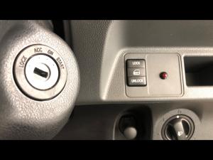 Toyota Etios hatch 1.5 Sprint - Image 16