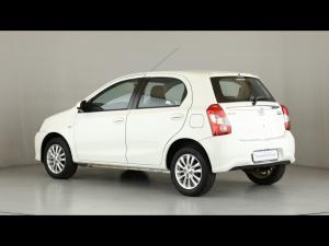 Toyota Etios hatch 1.5 Sprint - Image 21