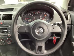 Volkswagen Polo Vivo sedan 1.4 Trendline - Image 8