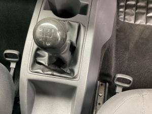 Volkswagen Polo Vivo sedan 1.4 Trendline - Image 10