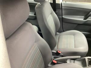 Volkswagen Polo Vivo sedan 1.4 Trendline - Image 15