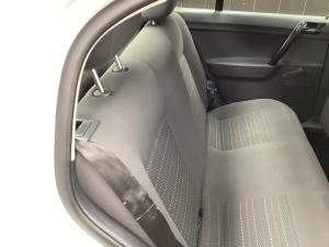 Volkswagen Polo Vivo sedan 1.4 Trendline - Image 16