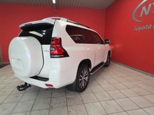 Toyota Prado VX-L 2.8GD automatic - Image 2