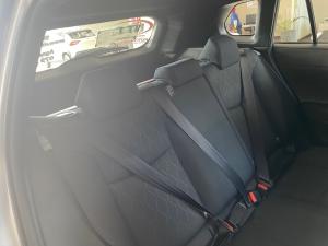 Toyota Corolla Cross 1.8 Xi - Image 10