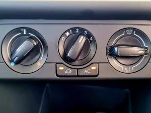 Volkswagen Polo Vivo 1.4 Life - Image 8