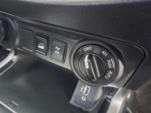 Nissan Navara 2.5DDTI Stealth 4X4 automatic - Image 17