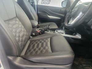 Nissan Navara 2.5DDTI Stealth 4X4 automatic - Image 7
