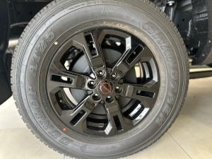 Nissan Navara 2.5DDTI PRO-2X automatic D/C - Image 7